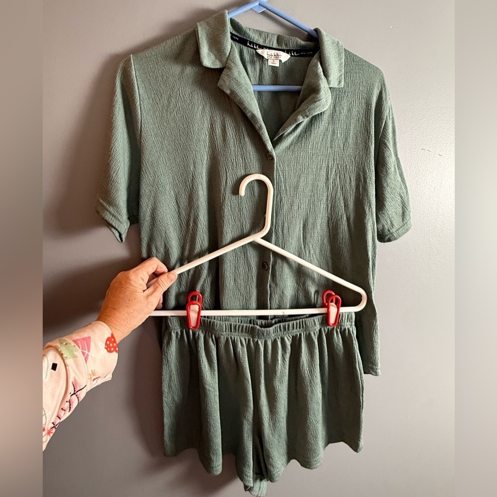 Nicole Miller New York 2 Pc Summer Sleepwear Set Lightweight Buttondown Collared